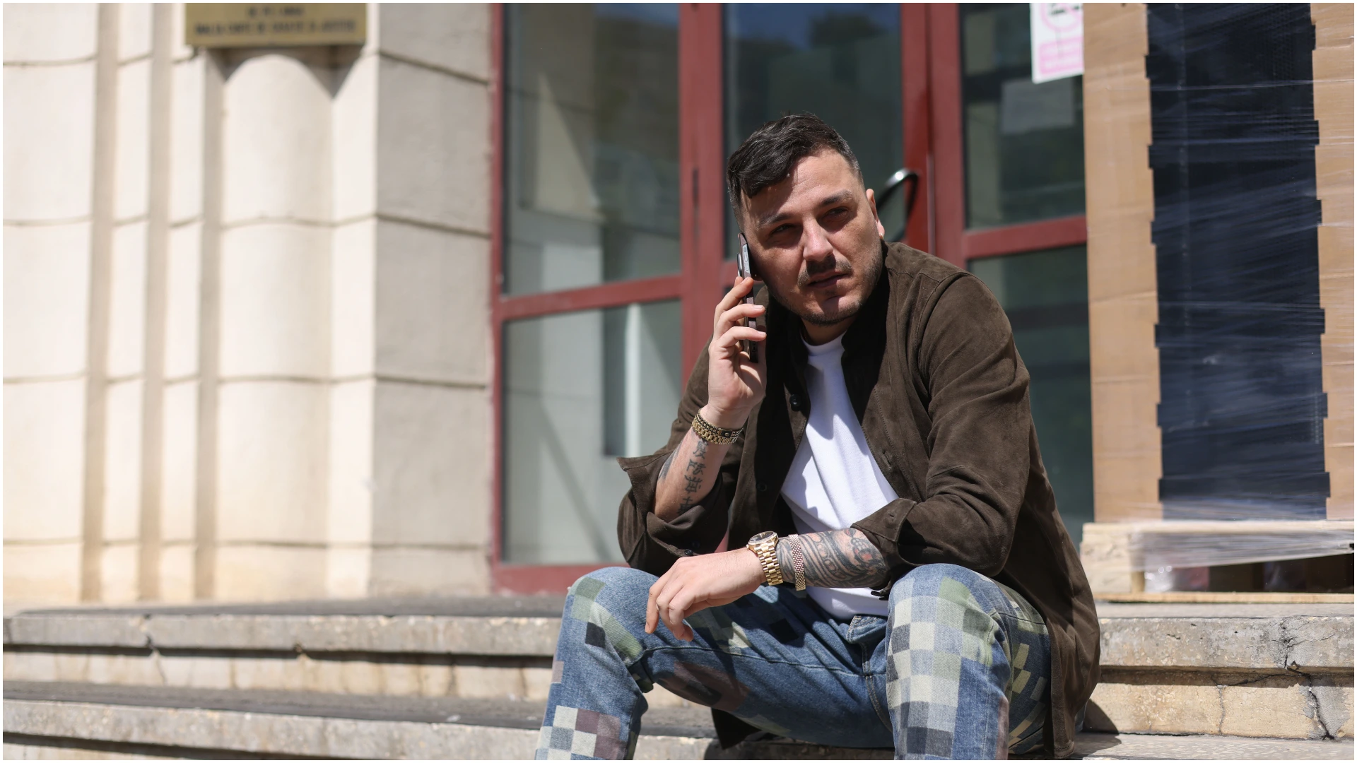 Influencerul Makaveli, reținut într-un dosar de evaziune fiscală