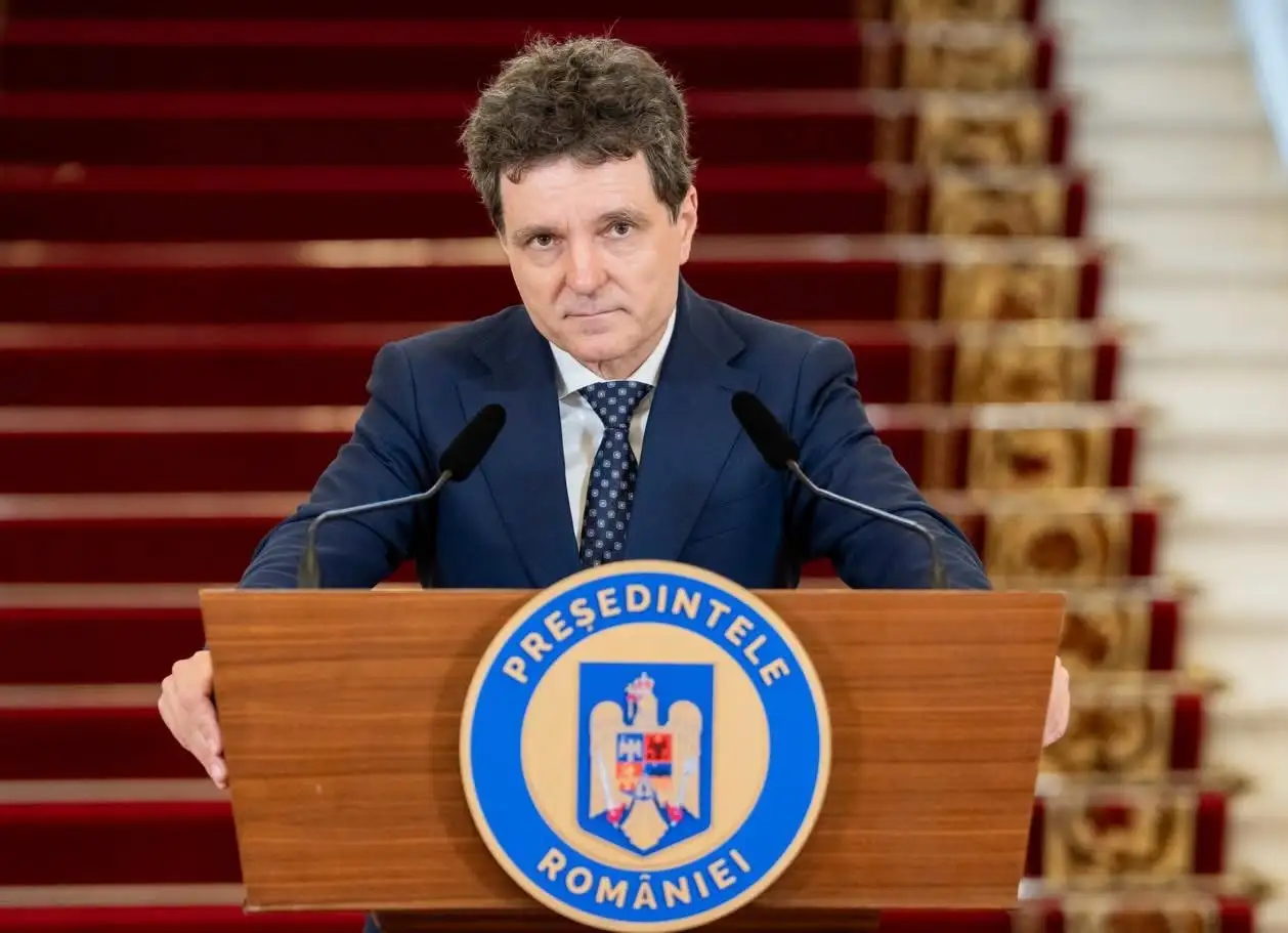 Nicușor Dan îl desemnează pe Adrian Veștea ca noul prim-ministru