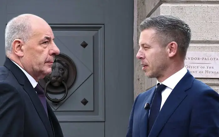 Sulyok signs constitutional amendment forcing his own removal